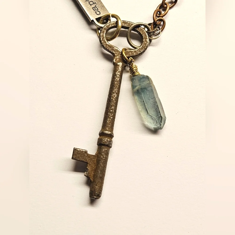 Key Necklace - Picture 4 of 8